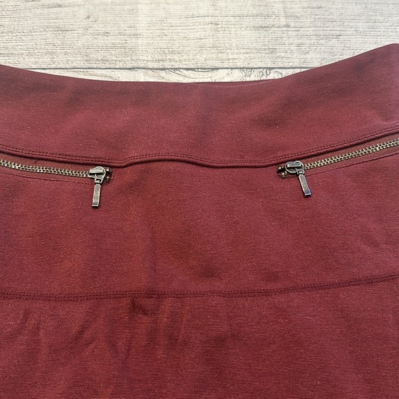 Women’s Athleta Strata ponte knit skirt with pockets size XS - Picture 3 of 9